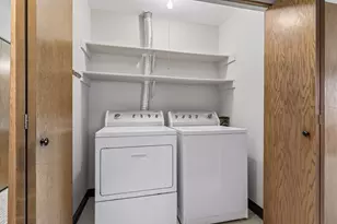 12619 Sherwood Pl, Minnetonka, MN 55305 - Photo 28