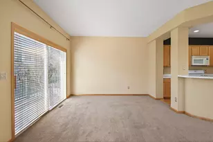 2310 Eagle Trace Ln, Woodbury, MN 55129 - Photo 10