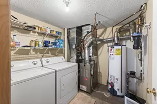 2310 Eagle Trace Ln, Woodbury, MN 55129 - Photo 34