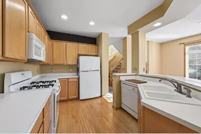 2310 Eagle Trace Lane, Woodbury, MN 55129 - Photo 14