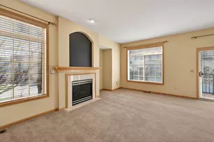 2310 Eagle Trace Ln, Woodbury, MN 55129 - Photo 8