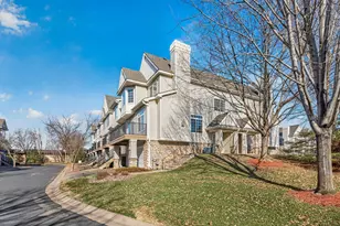 2310 Eagle Trace Ln, Woodbury, MN 55129 - Photo 4