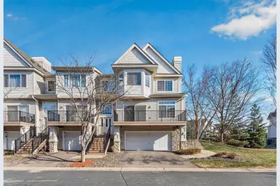 2310 Eagle Trace Lane, Woodbury, MN 55129 - Photo 2