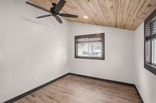 27843 Lakelawn Dr, Lindstrom, MN 55045 - Photo 10