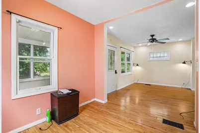 1694 Ivy Avenue E, Saint Paul, MN 55106 - Photo 8