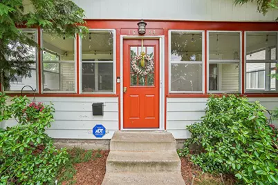 1694 Ivy Avenue E, Saint Paul, MN 55106 - Photo 2