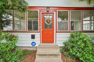 1694 Ivy Ave E, Saint Paul, MN 55106 - Photo 2