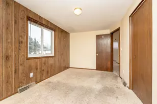 6401 Shingle Creek Dr, Brooklyn Park, MN 55445 - Photo 40