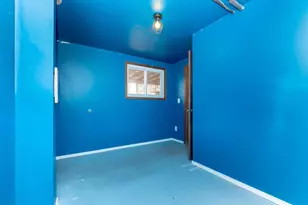 6401 Shingle Creek Dr, Brooklyn Park, MN 55445 - Photo 22