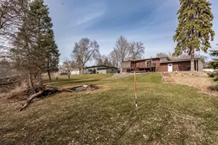 6401 Shingle Creek Dr, Brooklyn Park, MN 55445 - Photo 18