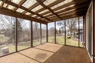 6401 Shingle Creek Dr, Brooklyn Park, MN 55445 - Photo 10