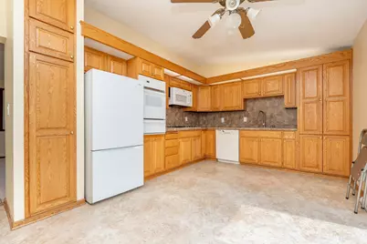 6401 Shingle Creek Drive, Brooklyn Park, MN 55445 - Photo 2