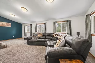 510 N Montgomery Ave, Le Center, MN 56057 - Photo 10