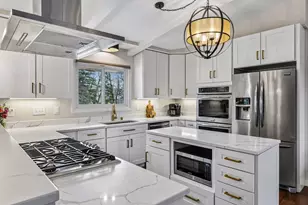 4432 Eagle Ridge Pl, Minnetonka, MN 55345 - Photo 4