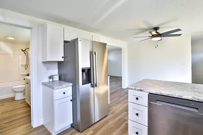 709 8th Avenue NW, Waseca, MN 56093 - Photo 10