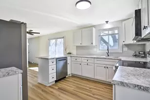 709 8th Ave NW, Waseca, MN 56093 - Photo 8