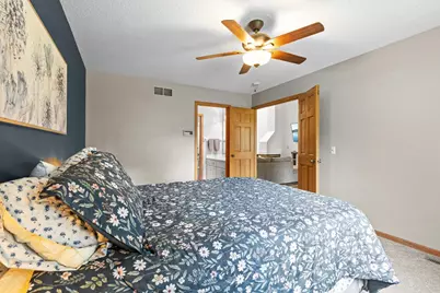 14621 Embassy Avenue, Apple Valley, MN 55124 - Photo 12