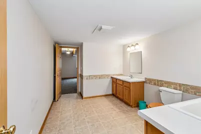 505 Holly Lane N, Oakdale, MN 55128 - Photo 30