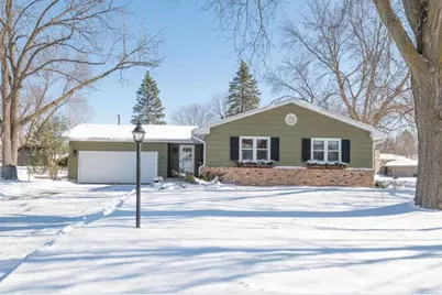 10032 Irwin Circle, Bloomington, MN 55437 - Photo 2