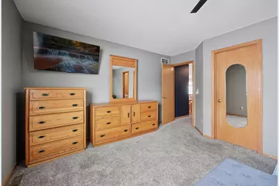 20911 Jameswood Court, Lakeville, MN 55044 - Photo 16