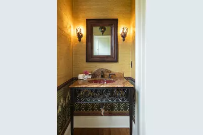 2554 W Lake Of The Isles Parkway, Minneapolis, MN 55405 - Photo 24