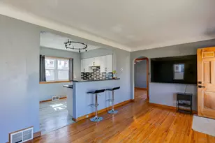 1220 Conway St, Saint Paul, MN 55106 - Photo 4