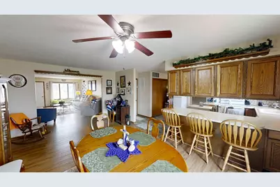 1412 Regency Lane, Albert Lea, MN 56007 - Photo 8