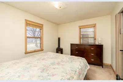 709 Shakopee Avenue E, Shakopee, MN 55379 - Photo 18
