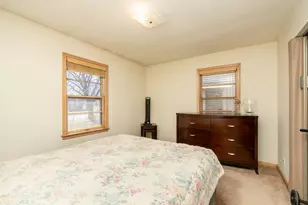 709 Shakopee Ave E, Shakopee, MN 55379 - Photo 18
