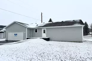 2030 Nelson Dr, Thief River Falls, MN 56701 - Photo 2