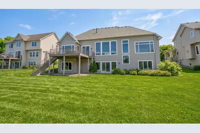 10540 Pinnacle Way, Woodbury, MN 55129 - Photo 2
