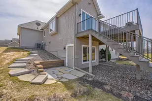 10540 Pinnacle Way, Woodbury, MN 55129 - Photo 40