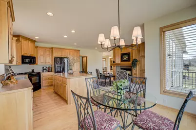10540 Pinnacle Way, Woodbury, MN 55129 - Photo 12