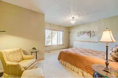10540 Pinnacle Way, Woodbury, MN 55129 - Photo 32