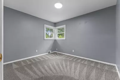 5306 Quebec Avenue N, New Hope, MN 55428 - Photo 12