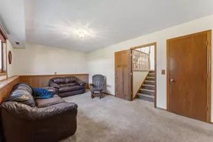 135 Old County Rd C E, Little Canada, MN 55117 - Photo 14