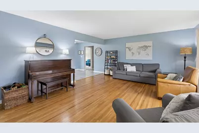 8101 32nd Avenue N, Crystal, MN 55427 - Photo 2