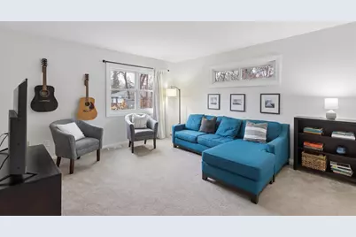 8101 32nd Avenue N, Crystal, MN 55427 - Photo 4