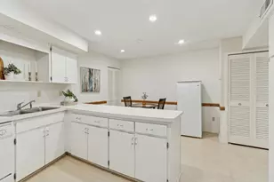 3412 Oak Ridge Rd, Hopkins, MN 55305 - Photo 16