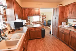 105 Valley View Rd, Karlstad, MN 56732 - Photo 4