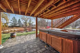 7319 Fawn Hill Rd, Chanhassen, MN 55317 - Photo 6