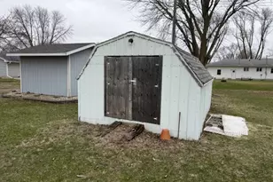 447 2nd Ave SW, Winnebago, MN 56098 - Photo 6