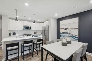 5329 Long Pointe Pass, Woodbury, MN 55129 - Photo 4