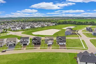 5329 Long Pointe Pass, Woodbury, MN 55129 - Photo 20