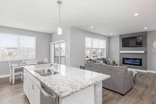 1048 Shoreview Dr, Jordan, MN 55352 - Photo 12