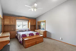 5207 Beachside Dr, Hopkins, MN 55343 - Photo 12