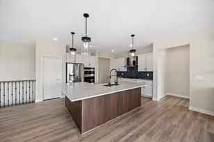 7241 22nd Ave E, Shakopee, MN 55379 - Photo 8