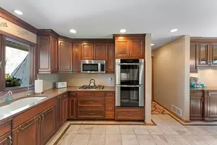 8119 Lower 129th Ct, Apple Valley, MN 55124 - Photo 10