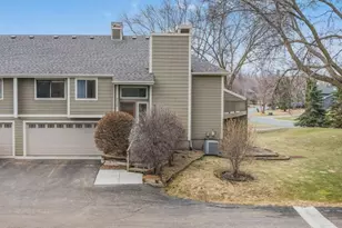 4538 Quantico Ln N, Plymouth, MN 55446 - Photo 2