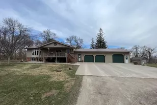 57782 740th St, Jackson, MN 56143 - Photo 1